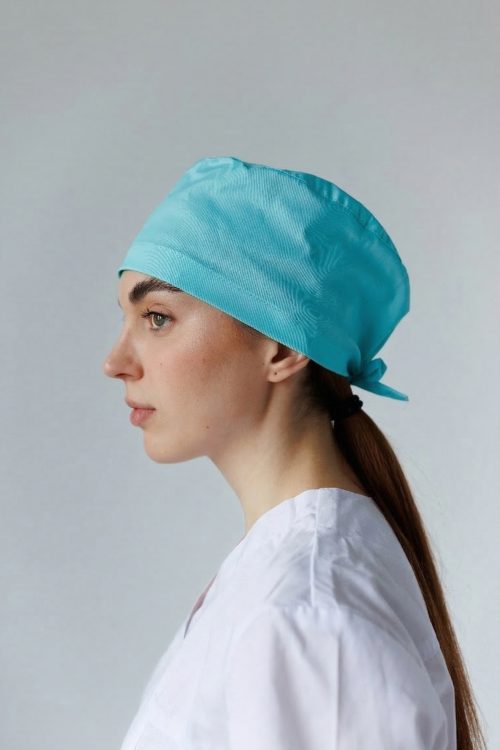 Klasyczna czapka medyczna z wiązaniami w kolorze miętowym