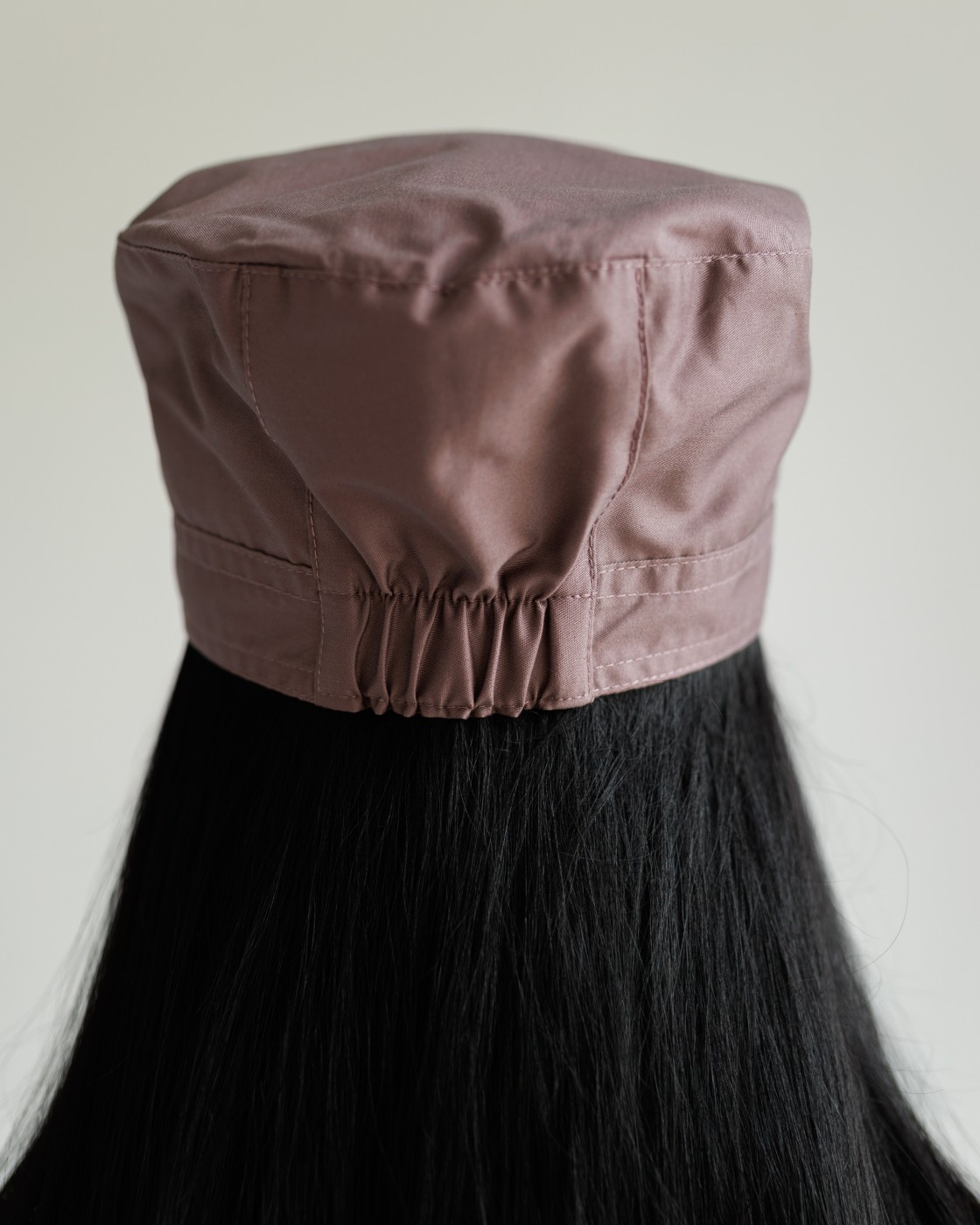 Klasyczny czepek medyczny w kolorze kakao (Elite Stretch) - obrazek 4